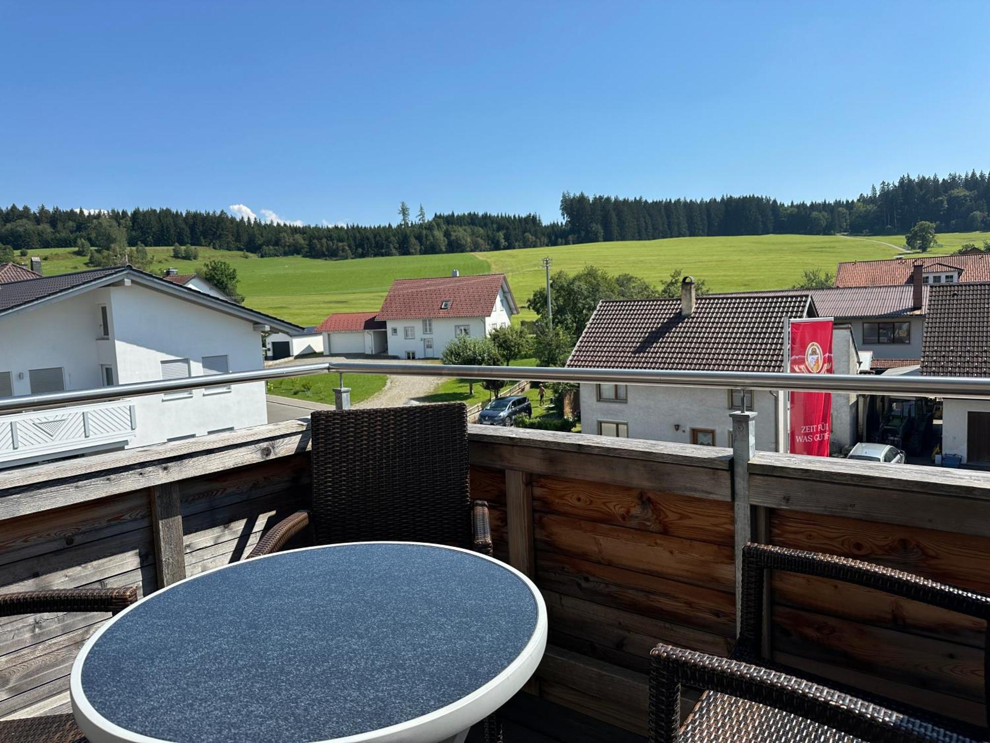 Landgasthaus Zum Kreuz Gbr Исни  Экстерьер фото